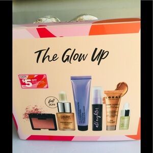 NWT NIB Ulta Face Favorites “The Glow Up”
